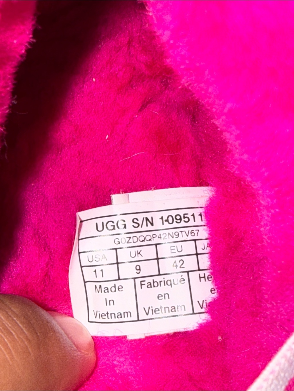 UGG Hot Pink Fluff Slippers - Size 11 - Picture 8 of 8
